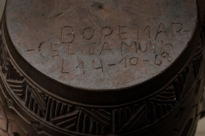 KUBA, République Démocratique du Congo.
Bois...