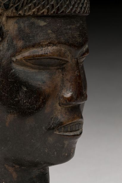 PENDE/KUBA, République Démocratique du Congo.
Bois...