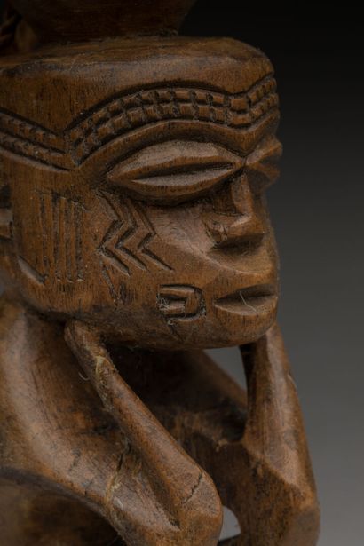 BENA LULUA, République Démocratique du Congo.
Bois...