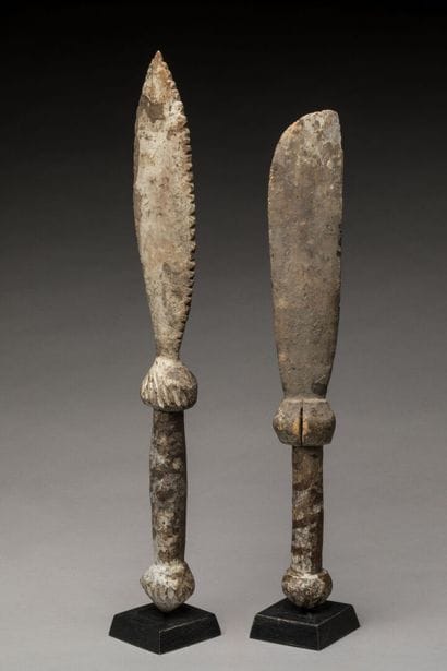 Deux épées cérémonielles, BAOULE, Cote d'Ivoire.
Bois,...