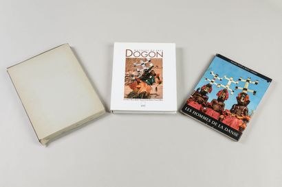AFRIQUE
Réunion de 3 volumes comprenant :
-...