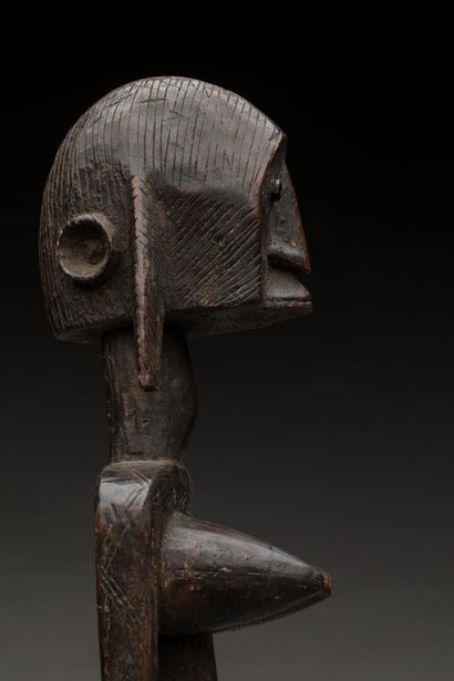 BAMANA, Mali
Bosi dur, patine brun-foncé.
Statue...