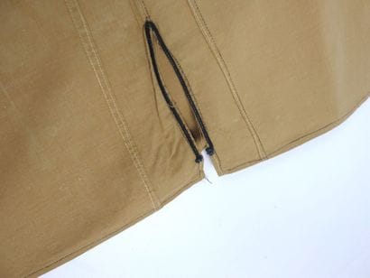 UNIFORMES. Gandourah de fabrication locale...