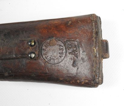 EQUIPEMENTS. Pelle-pioche Seurre modèle 1909...