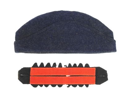 COIFFURES. Calot modèle 1891 réglementaire...