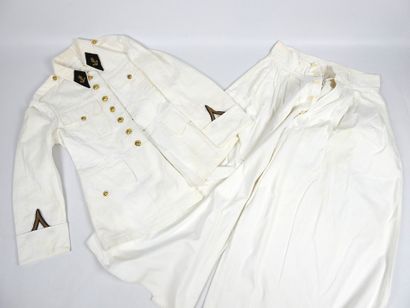 UNIFORMES. Tenue d'un sous-officier méhariste...