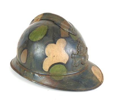 COIFFURES. Casque Adrian modèle 1915 d'observateur...