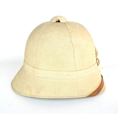 UNIFORMES. Ensemble de pièces d'uniformes...