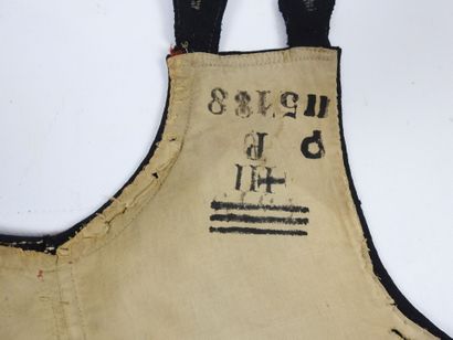 SOUVENIRS. Gilet de zouaves en drap bleu...