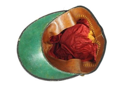 COIFFURES. Képi demi-foulard de chef de bataillon...