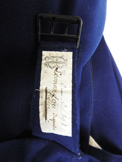 UNIFORMES. Ensemble de pièces d'uniformes...