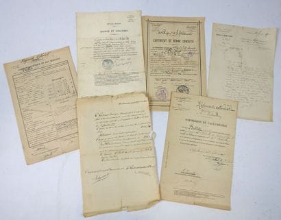 DOCUMENTS. Livret militaire de l'adjudant...