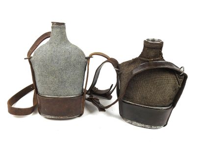 EQUIPEMENTS. Lot de 2 bidons individuels...