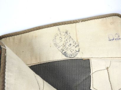 UNIFORMES. Pantalon culotte de circonstance...