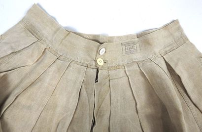 UNIFORMES. Sarouel de spahi ou méhariste...