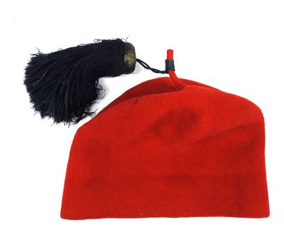 COIFFURES. Chéchia de zouave ou tirailleur...