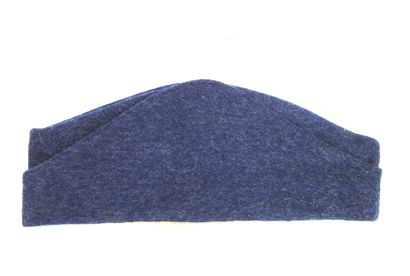 COIFFURES. Calot modèle 1891 réglementaire...