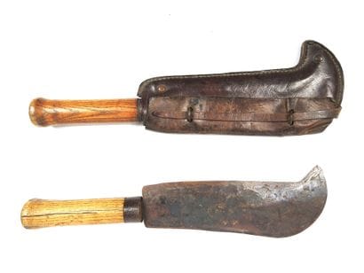EQUIPEMENTS. Serpe réglementaire, fer marqué...