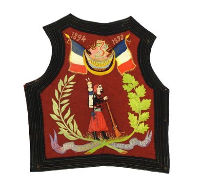 SOUVENIRS. Dos de gilet de zouaves en drap...