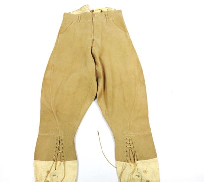 UNIFORMES. Pantalon-culotte modèle 1915 en...