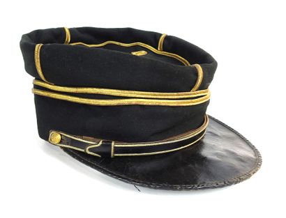 COIFFURES. Képi demi-foulard de lieutenant...