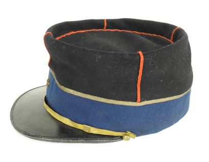 COIFFURES. Képi de sous-officier d'administration...