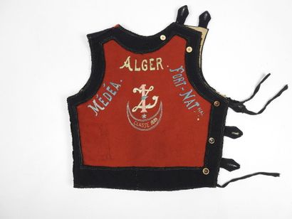 SOUVENIRS. Gilet de zouaves en drap bleu...