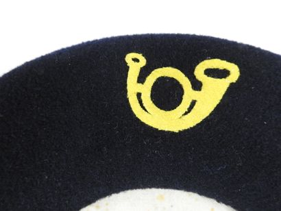 COIFFURES. Béret de chasseur alpin en laine...