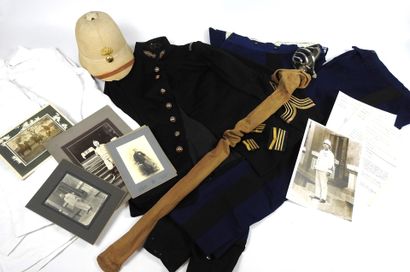 UNIFORMES. Ensemble de pièces d'uniformes...