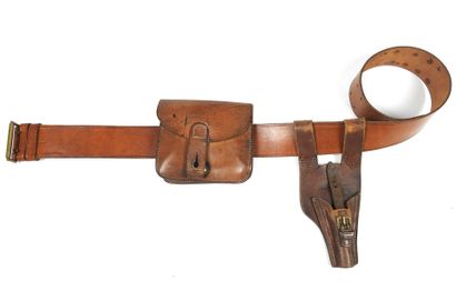 EQUIPEMENTS. Ceinturon modèle 1903/15, cartouchière...