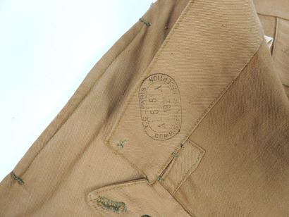 UNIFORMES. Pantalon-culotte pour le personnel...