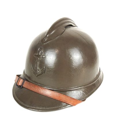 COIFFURES. Casque Adrian type 1915 du commerce...