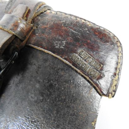 EQUIPEMENTS. Pelle-pioche Seurre modèle 1909...