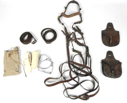 EQUIPEMENTS. Harnachement de cavalerie composé...