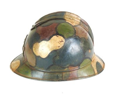 COIFFURES. Casque Adrian modèle 1915 d'observateur...