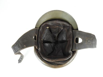 COIFFURES. Casque des troupes blindées modèle...