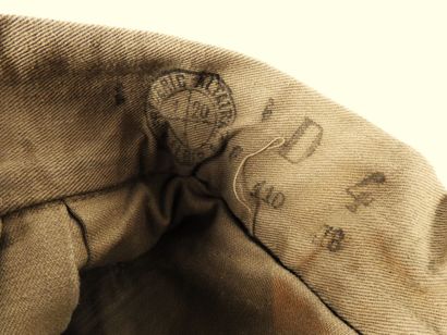 UNIFORMES. Tenue d'un Zouave ou d'un tirailleur...