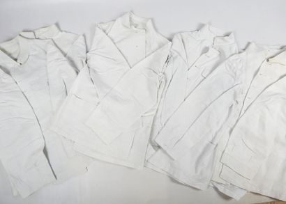 UNIFORMES. Ensemble de pièces d'uniformes...