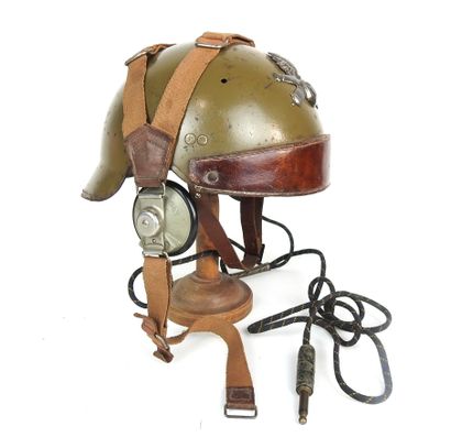 COIFFURES. Casque de DCA modèle 1936 à bombe...