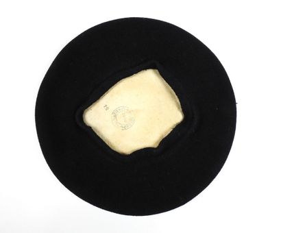 COIFFURES. Béret de chasseur alpin en laine...