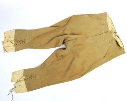 UNIFORMES. Pantalon-culotte modèle 1915 en...