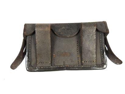 EQUIPEMENTS. Cartouchière modèle 1882 non...