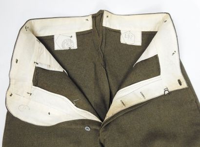 UNIFORMES. Pantalon-culotte modèle 1921 pour...
