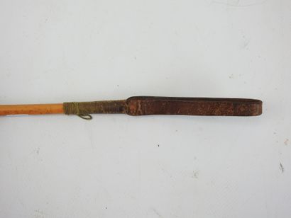 Bamboo hunting clasp with andoiller grip....