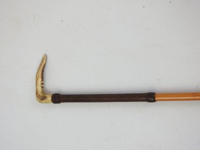 Bamboo hunting clasp with andoiller grip....