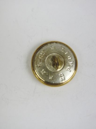 Crew PULLY. to MM. from Pully. O. dress button....