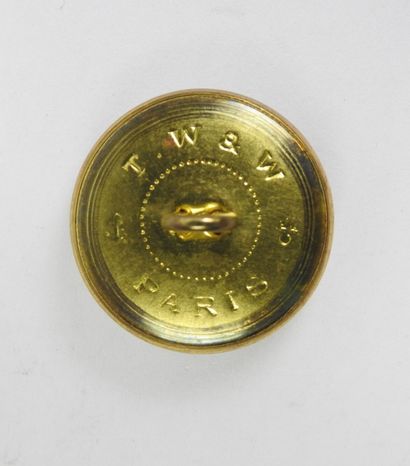 PALAIS DE L'ELYSEE. livery button. outfi...