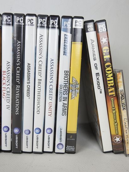 VIDEO GAMES: Lot of 35 various PC games including...