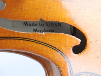 VIOLON d'enfant. Etiquette apocryphe Antonno...