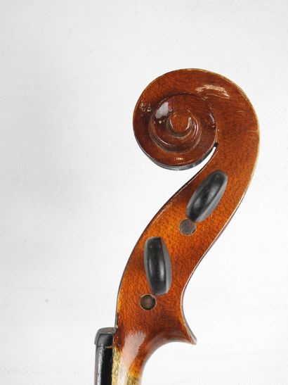 VIOLON 1/2. Etiquette 
